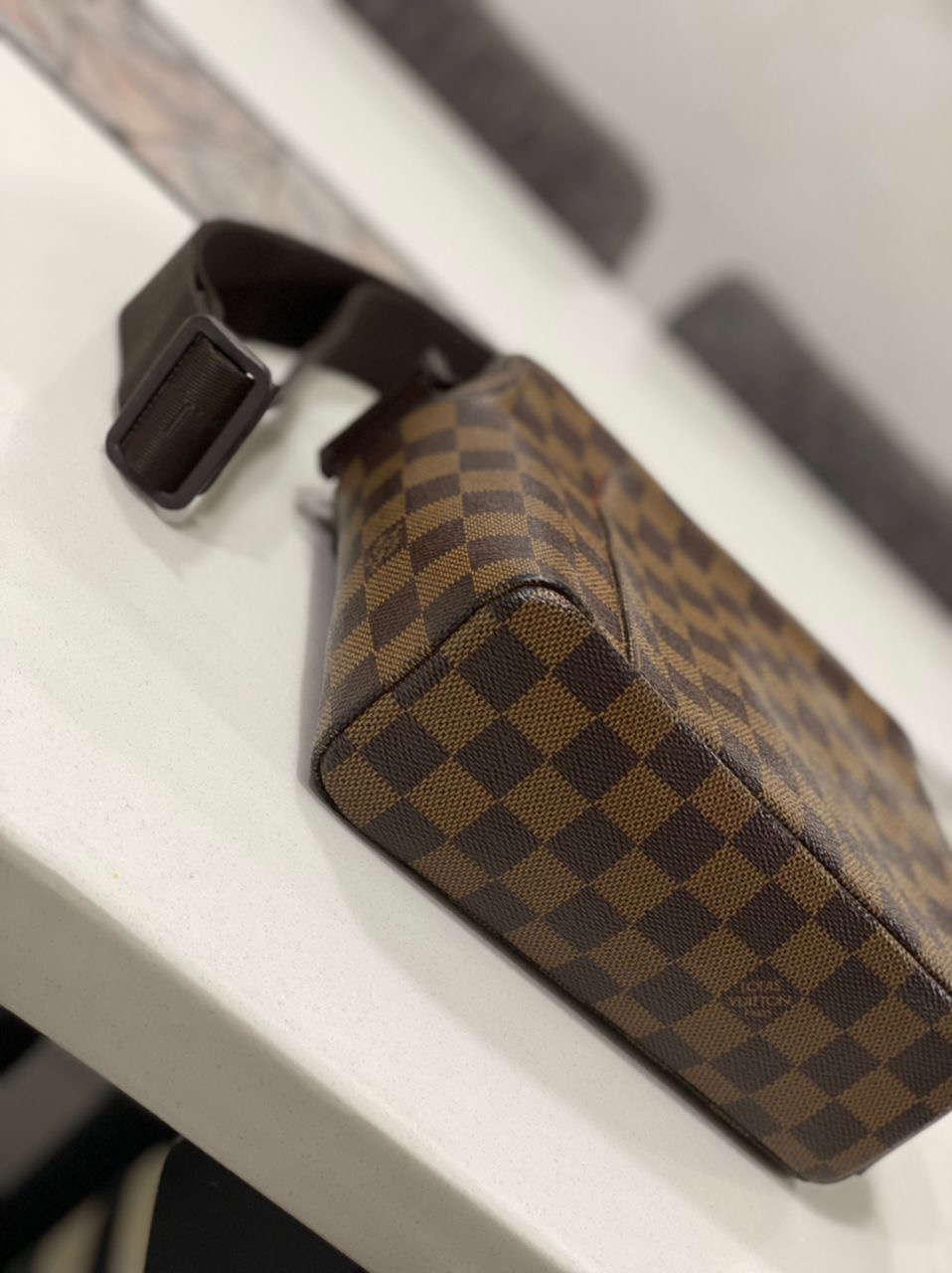 Authentic LOUIS VUITTON Damier Olav Pm - 10