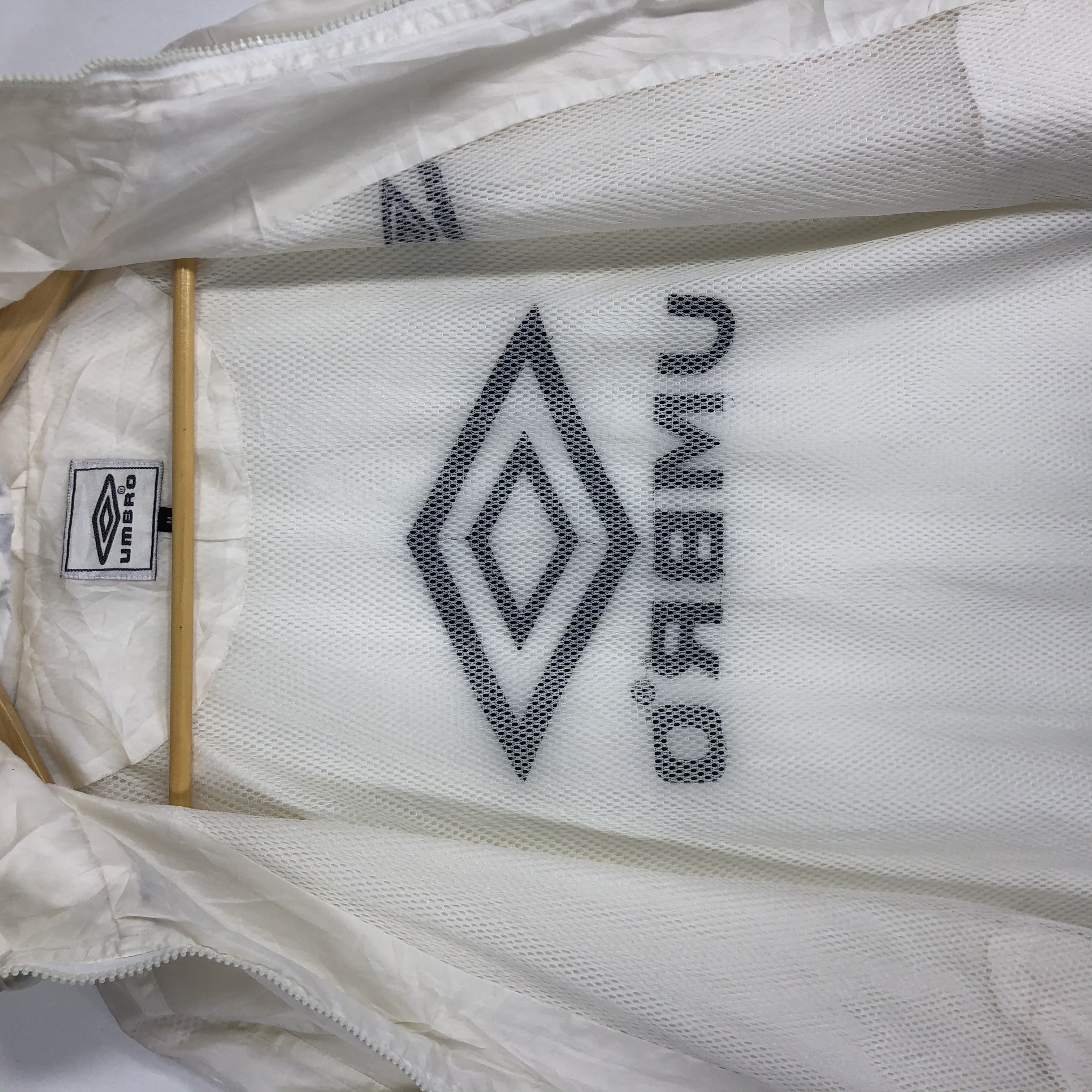 Vintage - Vintage 90s Umbro Biglogo Winbreaker with hoodie - 8