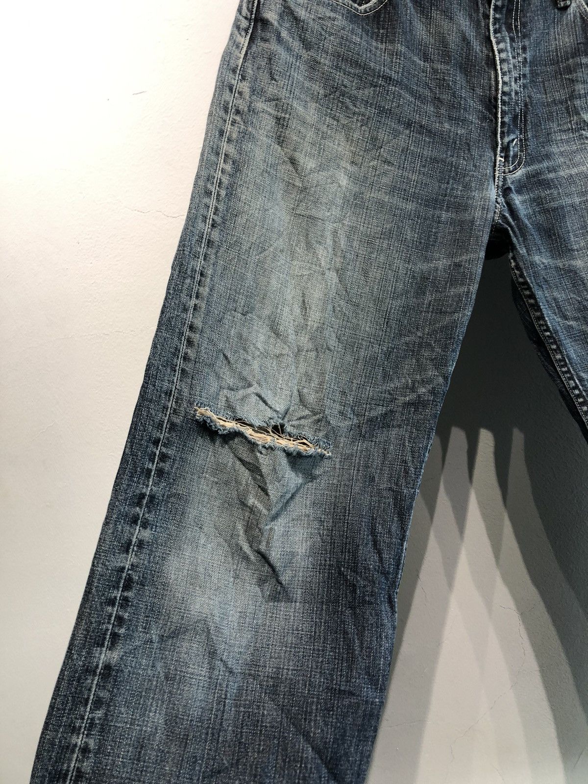 Levis 503 Distressed Denim - 2