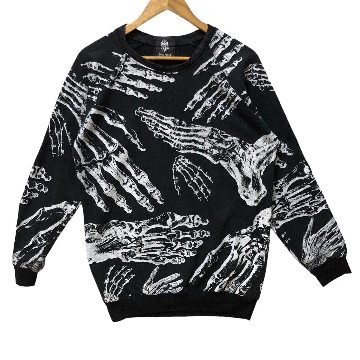 Japanese Brand - Drug honey skeleton finger fullprinted sweater - 1