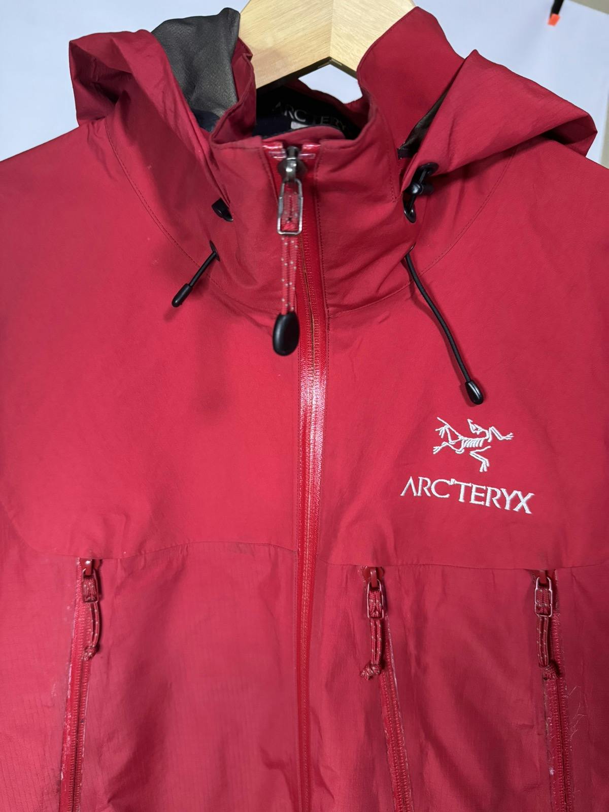 Arcteryx Theta AR Goretex Jacket Apple Red Made in Canada - 4