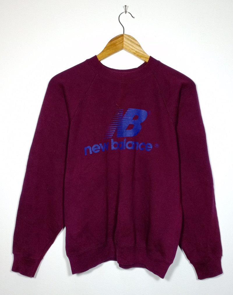 Vintage SweatShirt New Balance Big Logo Print SpellOut Nice - 1