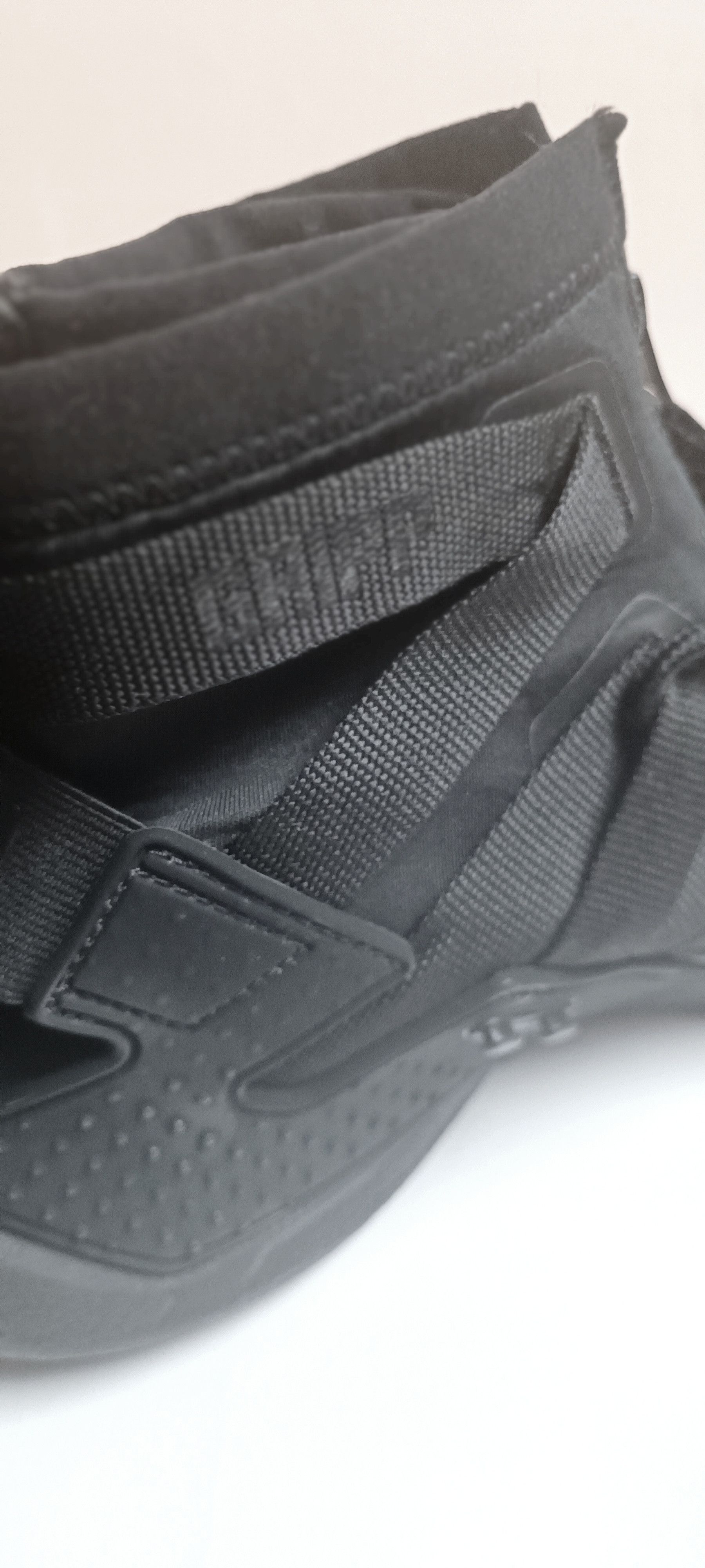 Nike Air Huarache Gripp 'Triple Black' (Rare) - 11