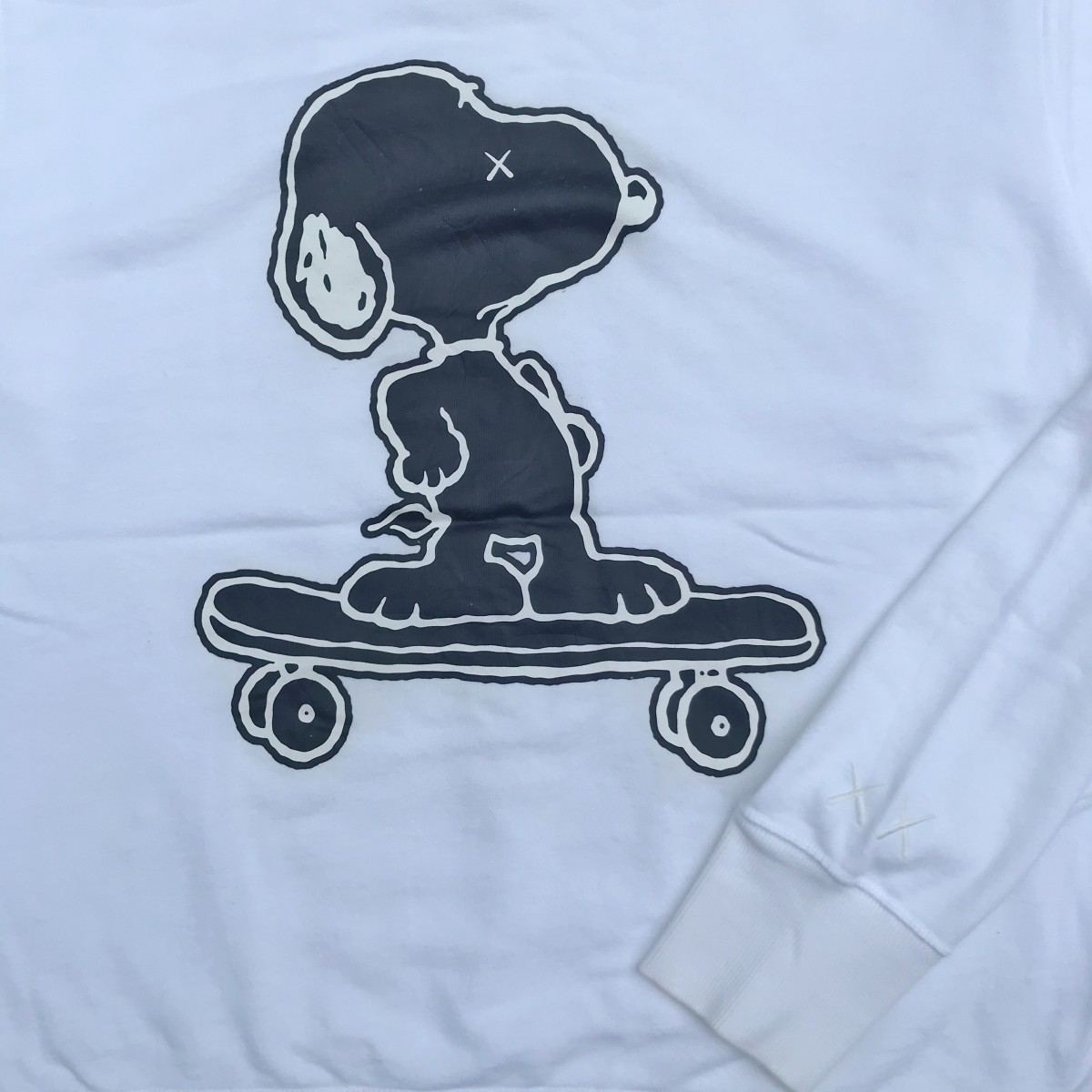 Kaws - Kaws X Peanuts Uniqlo Crewneck - 3