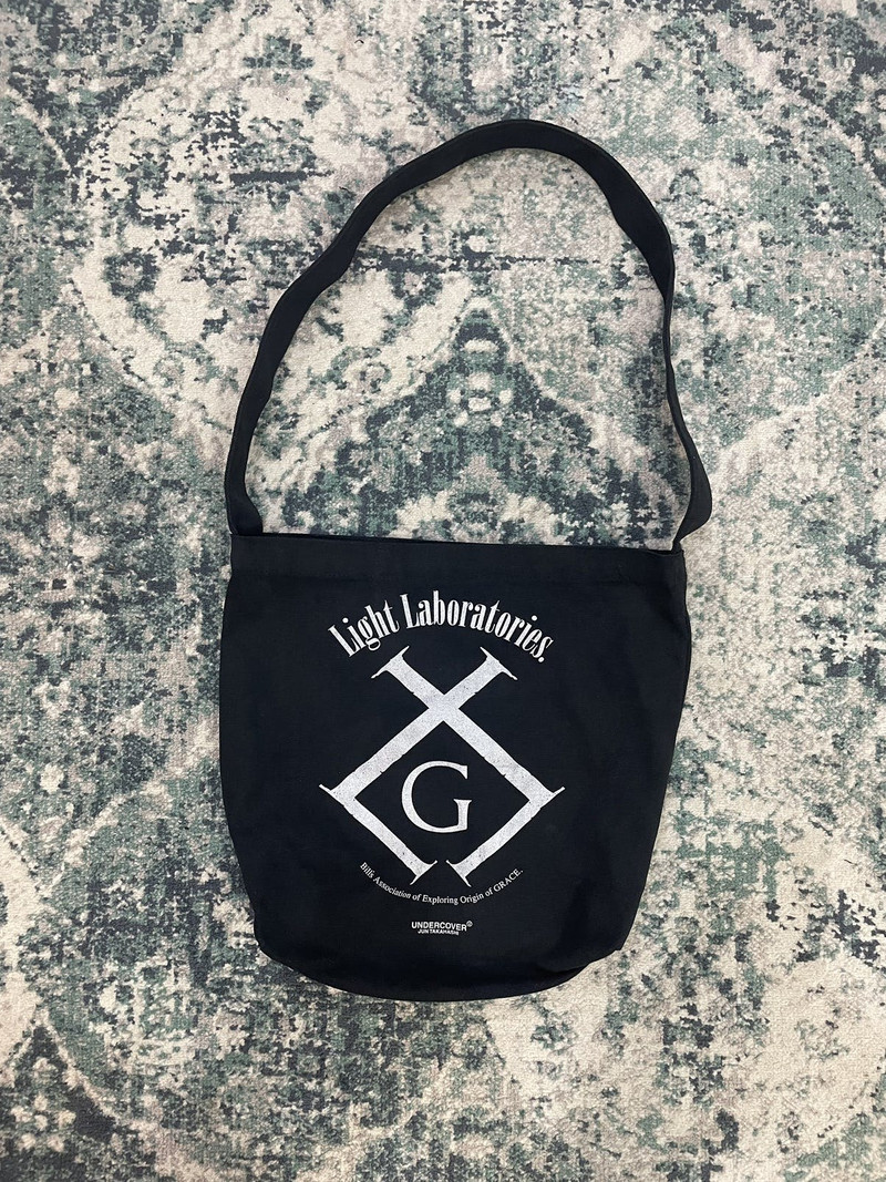 Undercover Grace Light Laboratories Sling Bag - 1