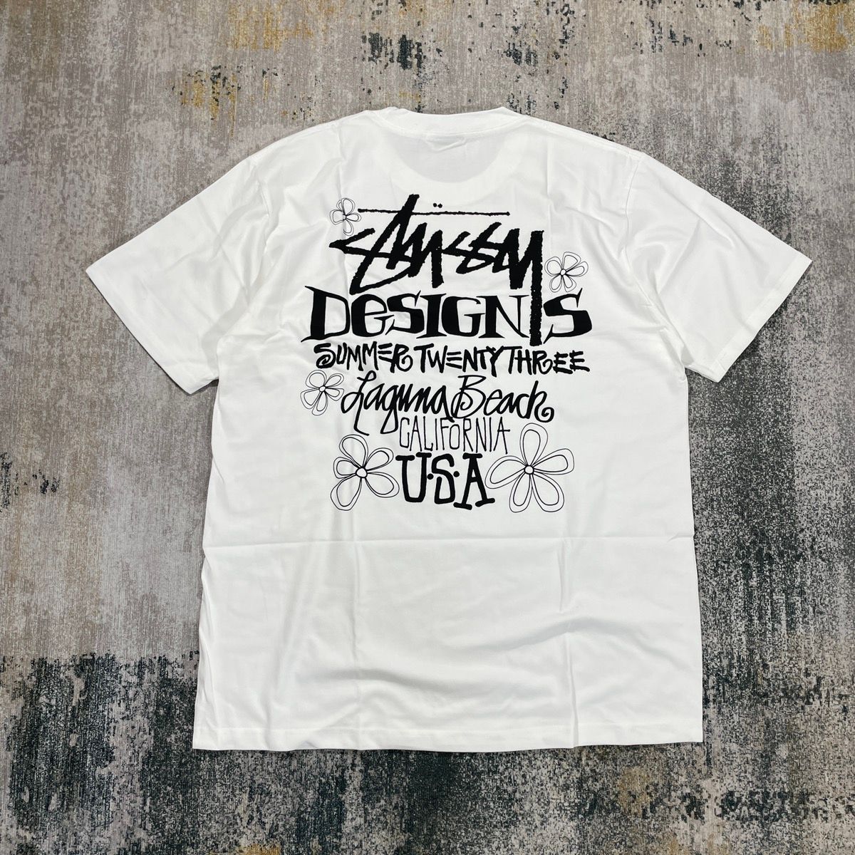 STUSSY SUMMER LB 23 TEE WHITE // LARGE