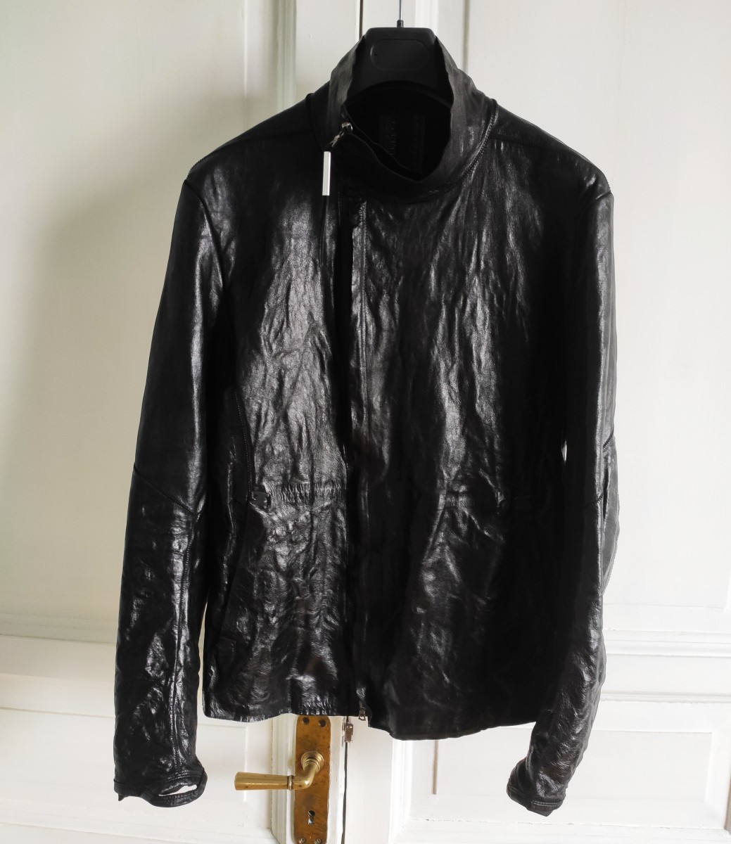 Black high-neck unlined asymmetric leather jacket - 8