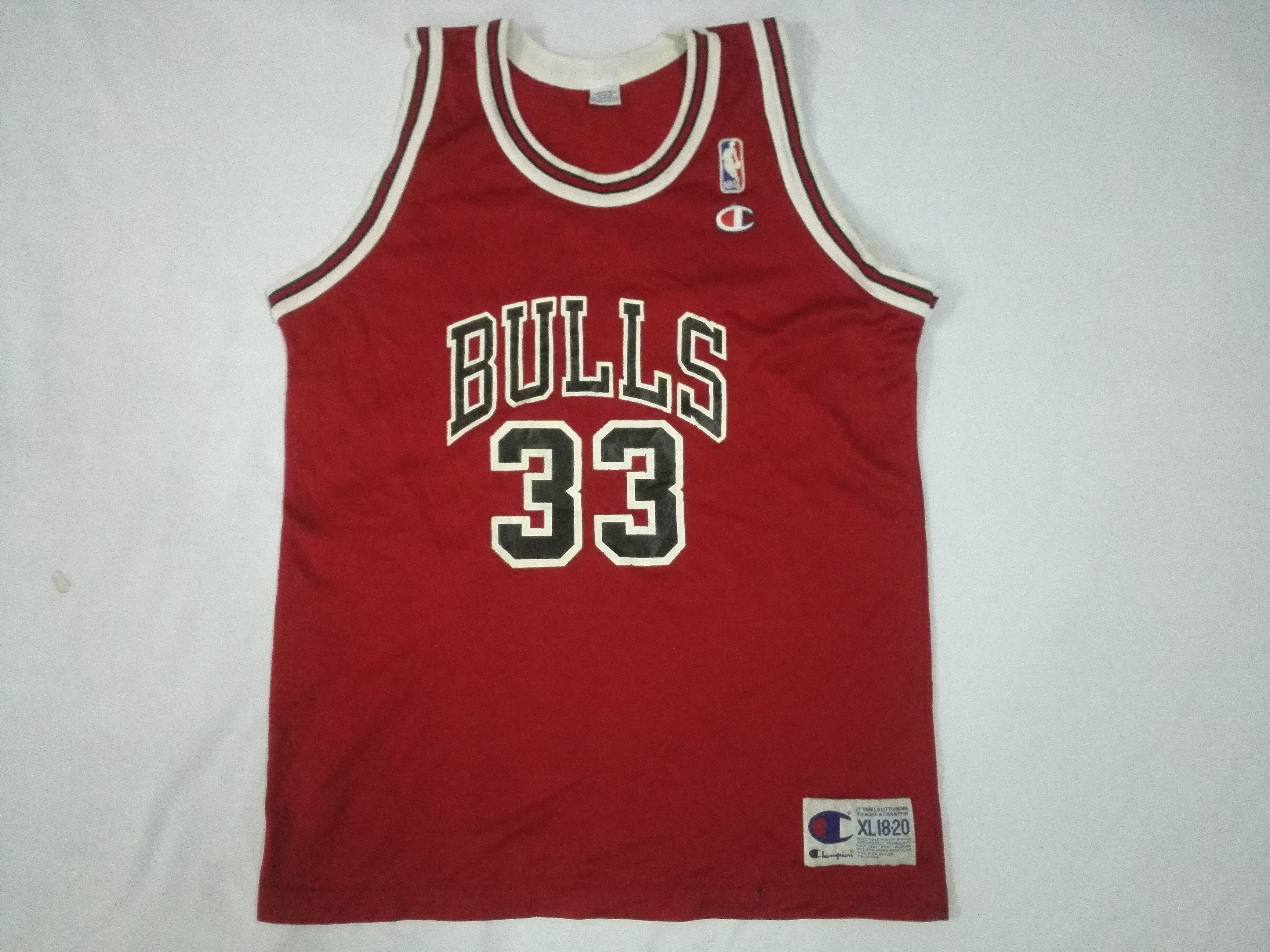 Vintage - CHICAGO BULLS SCOTTIE PIPPEN Basketball Jersey - 1