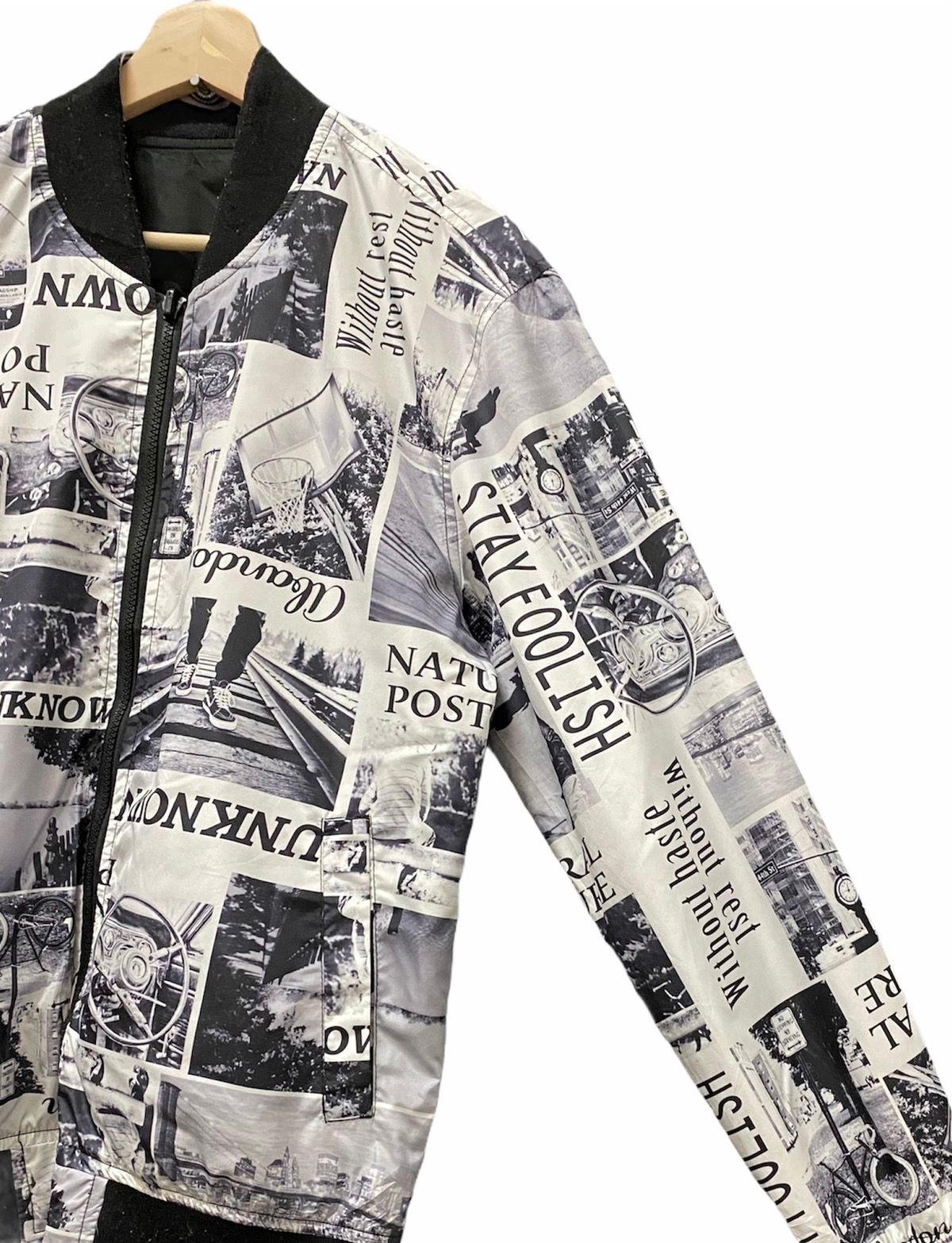 Archival Clothing - SUGGESTION🇯🇵NEWSPAPER GRAPHICS BOMBER JACKET LIKE SUPREME - 5