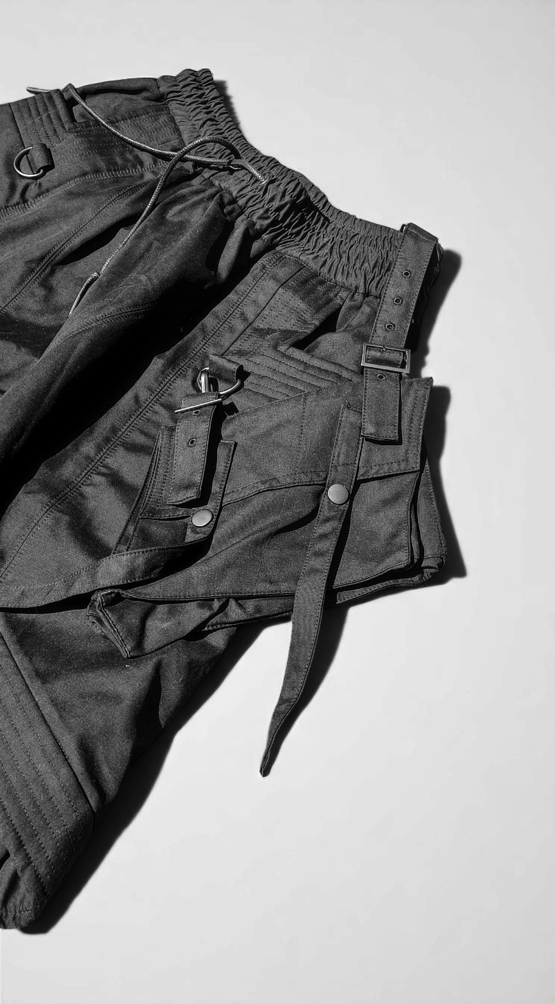 디그낙 (D.GNAK) FW17 HAREM PANTS WITH DETACHABLE POCKET - 9