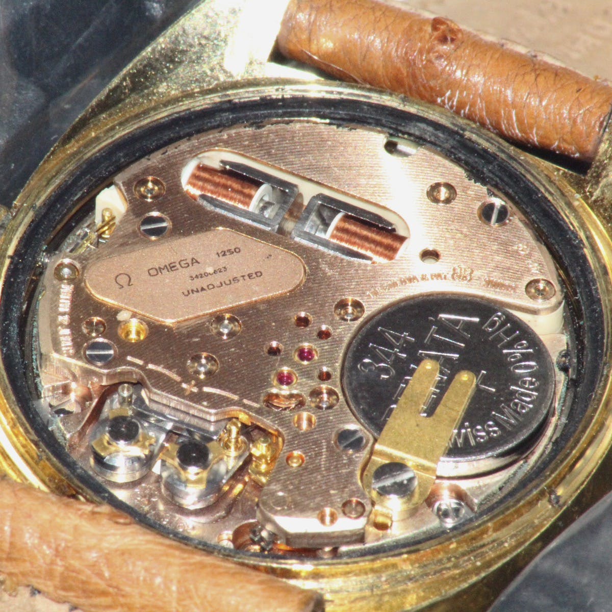 Omega - Vintage 1972 Gold Geneve Electronic Chronometer Watch - 19