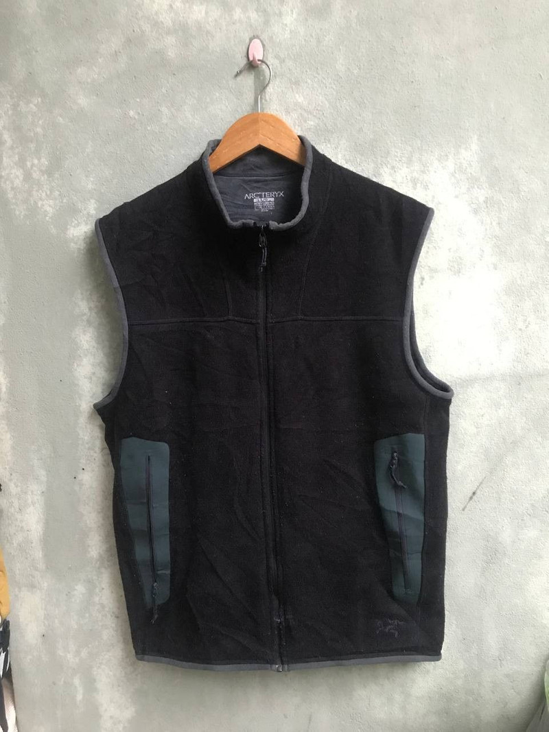 Arc'teryx Fleece Vest - 1