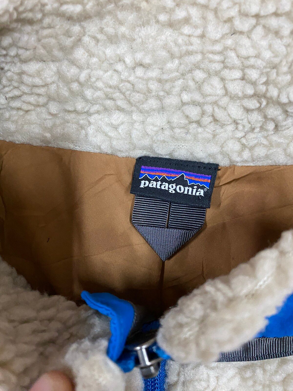 FA19 Patagonia Oatmeal Sherpa Deep Pile Fleece Zipper Jacket - 17