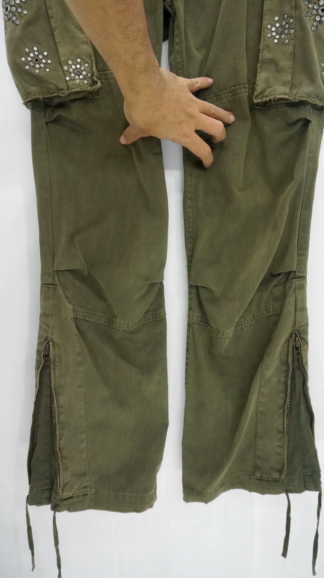 Vintage - VTG 🔥 MANGROVE Japan Distressed Studded Bondage Cargo Pant - 9