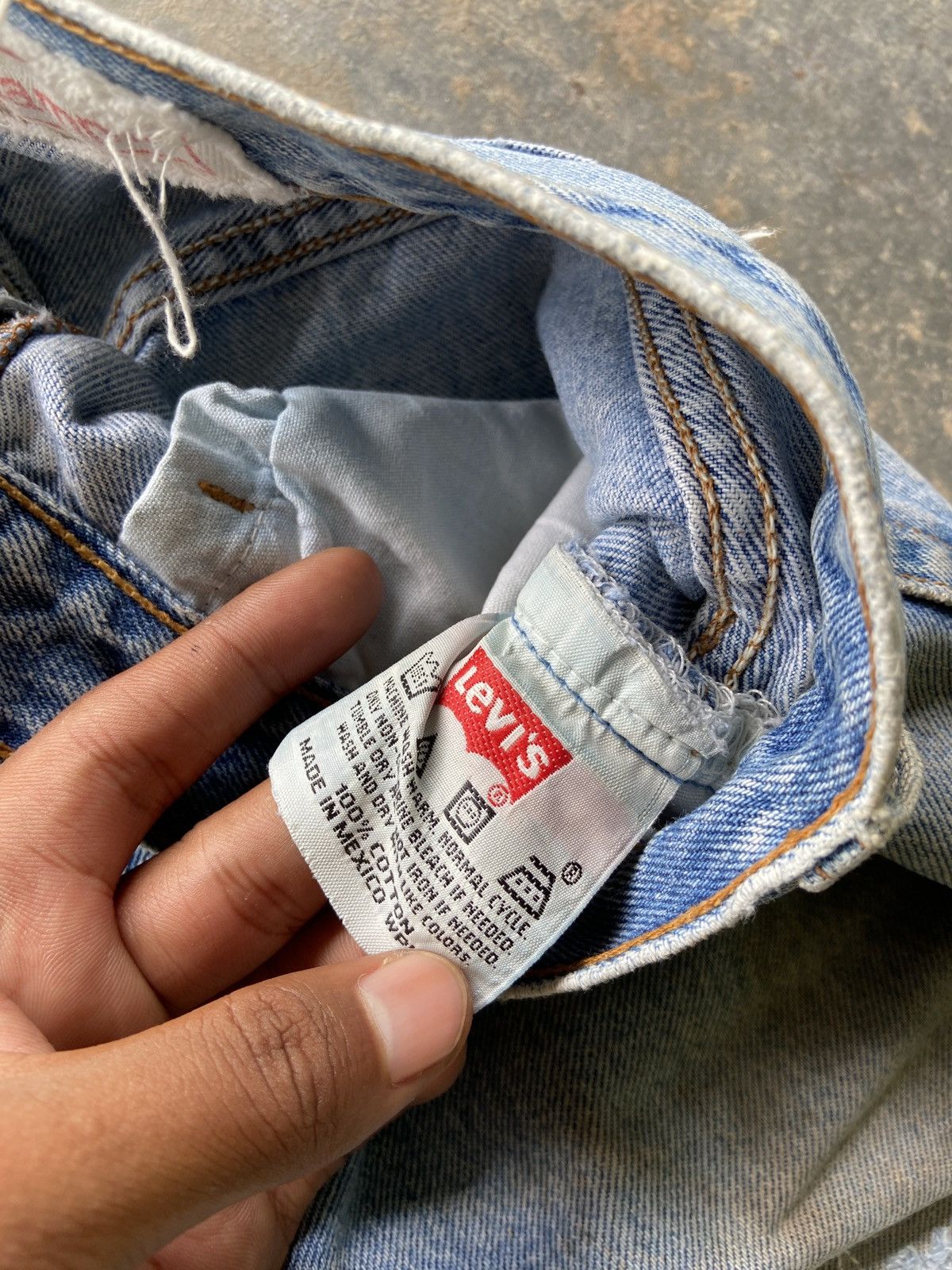 💥Vintage Distressed Levis Sample - 9