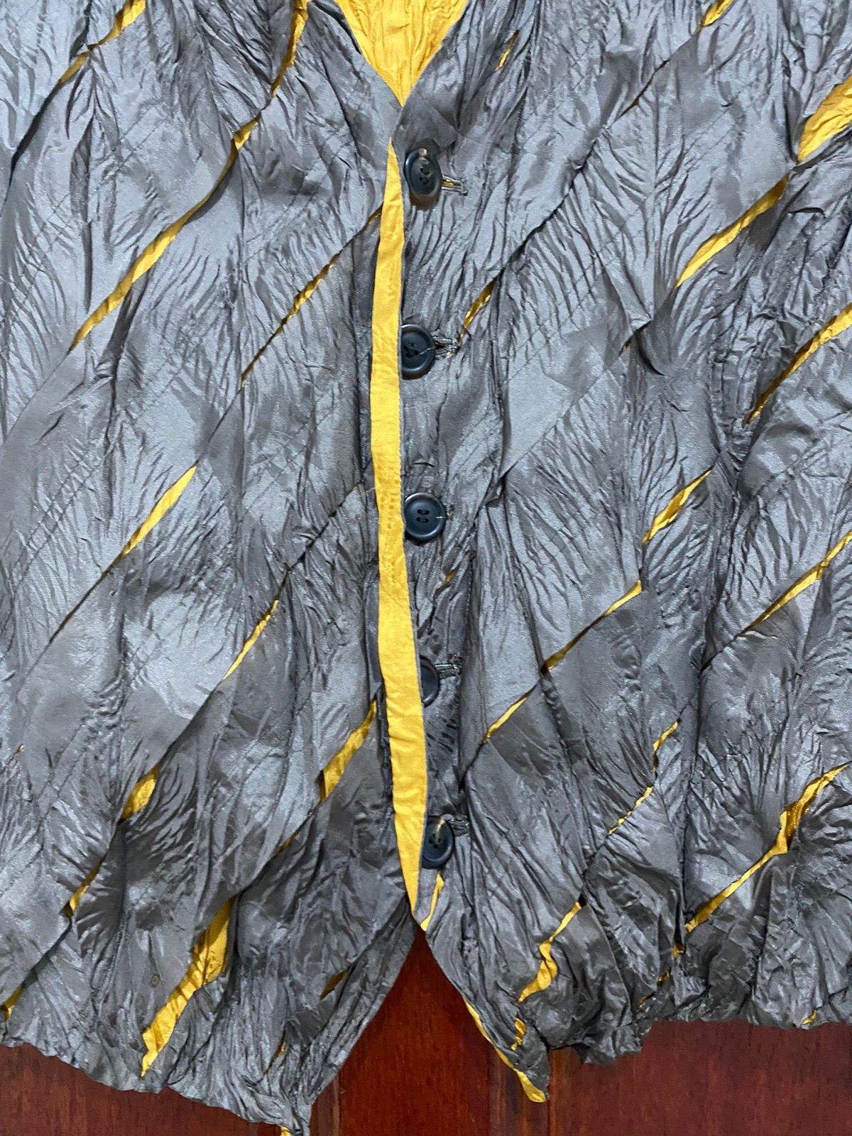 Issey Miyake Wrinkle Silk Design Vest (Waist Coat) - 3