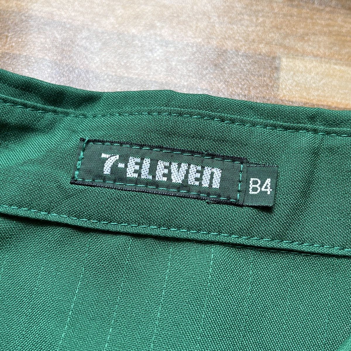 7-Eleven Uniform Japan Stores Vintage Full Zipped - 6