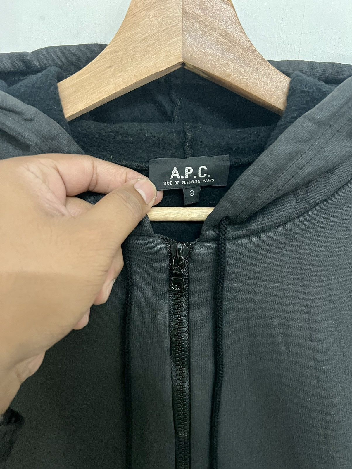 A.P.C BLACK WAX HOODIE SWEATSHIRT - 5