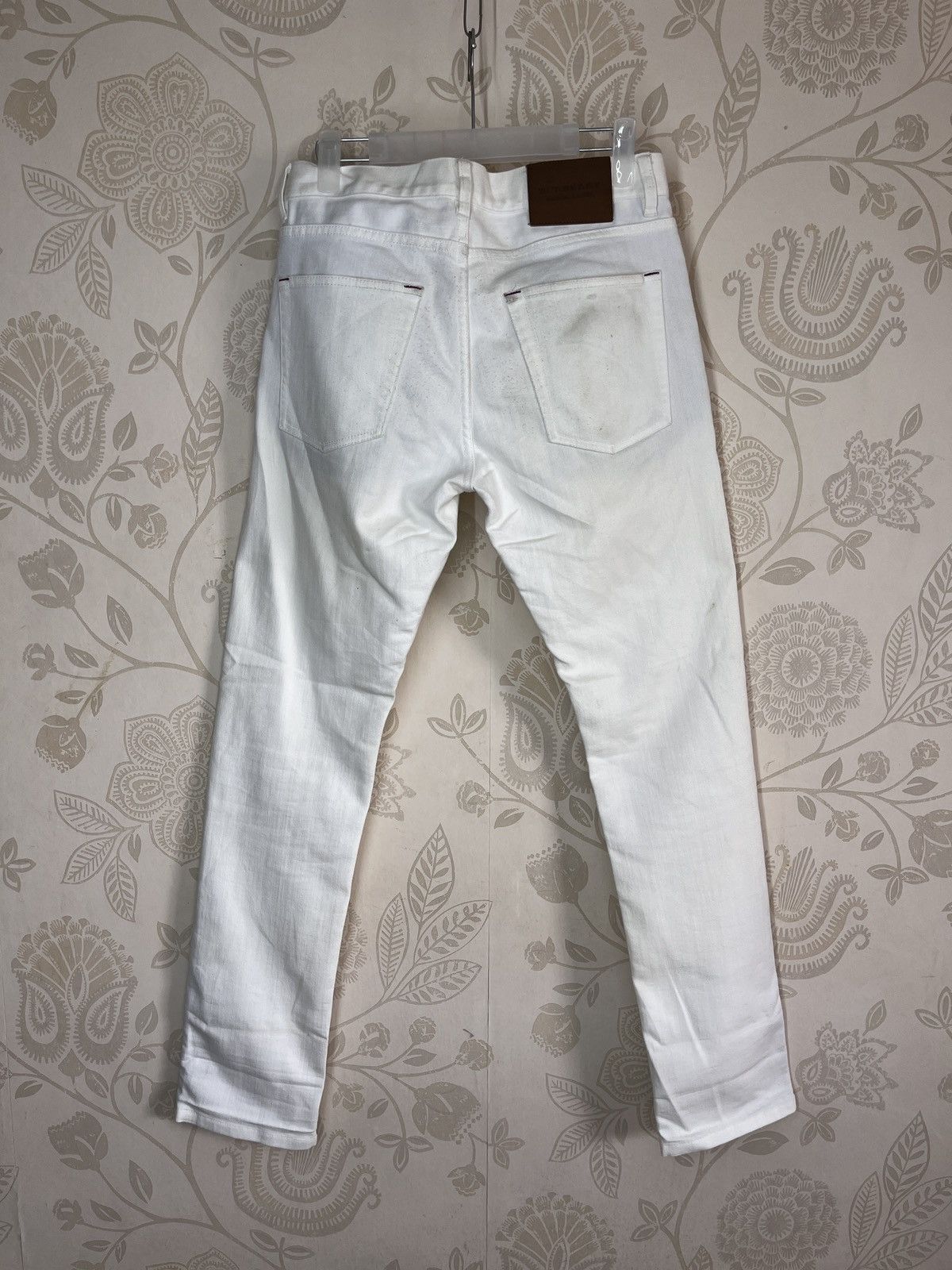 Burberry factory White Corduroy Jeans Size 32 Women’s