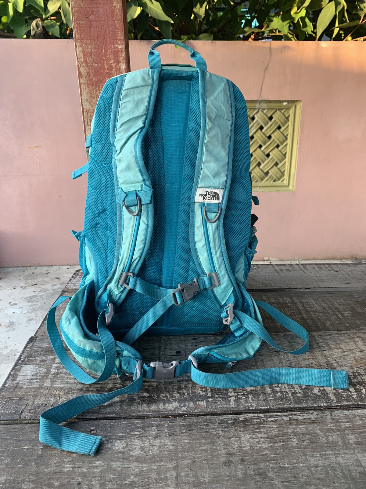 The north face back pack 25L - 2