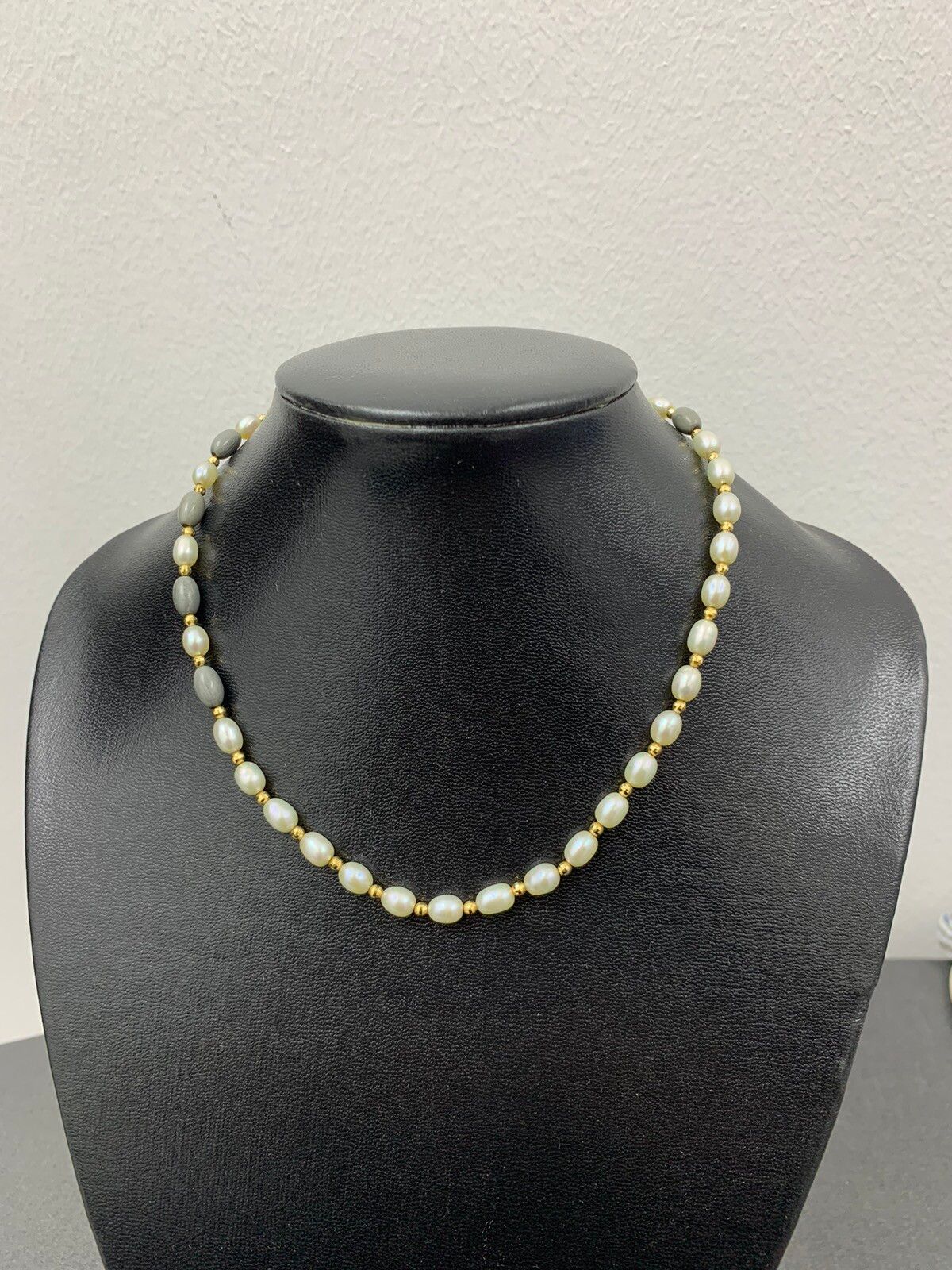 Vintage 18K Gold Natural Pearls Necklace - 1