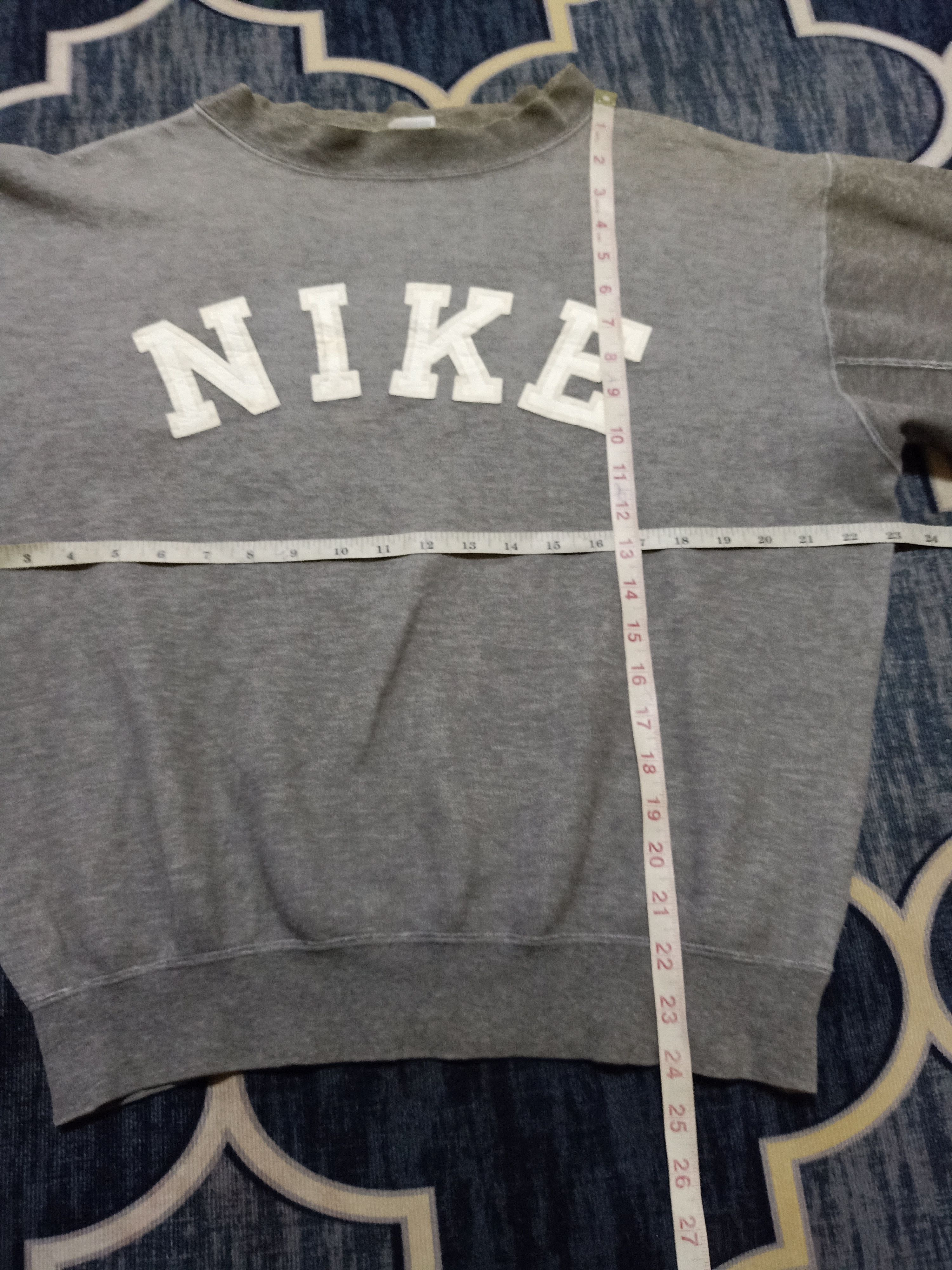 Vintage Distressed Nike Block Grey tag - 3