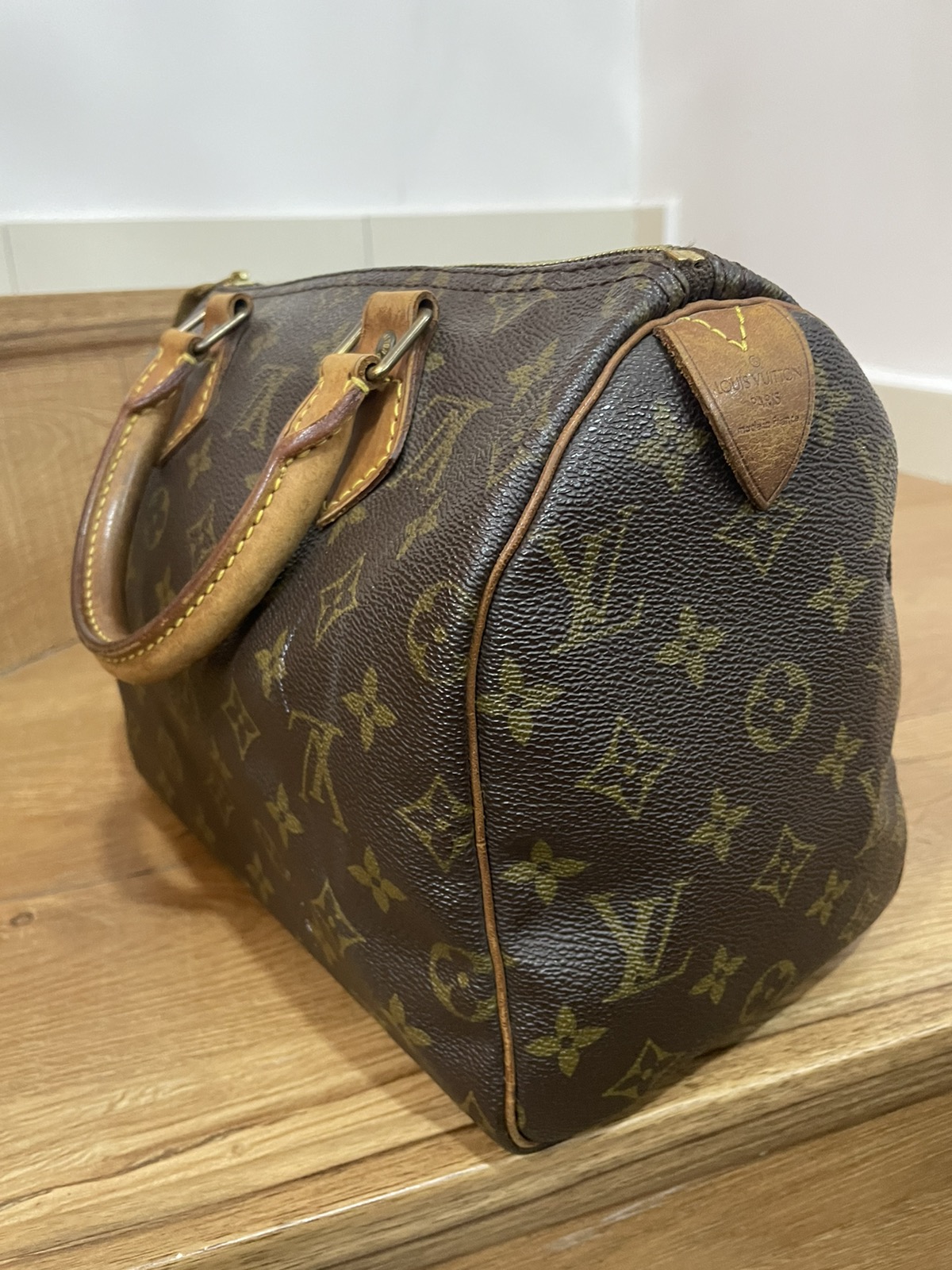 Authentic LOUIS VUITTON Speedy 25 - 5