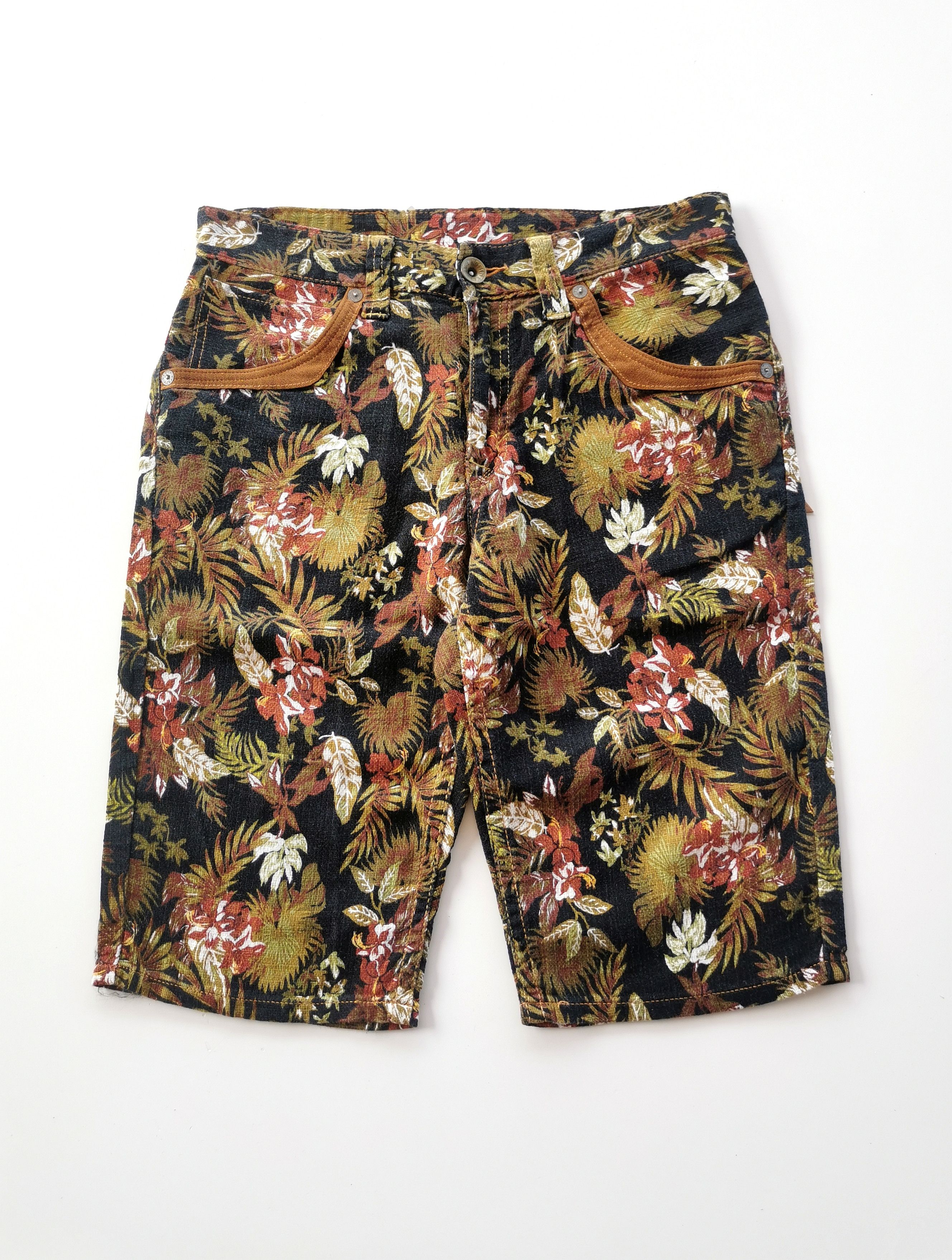 Edwin Flowers Leaf Shorts Pants - 1