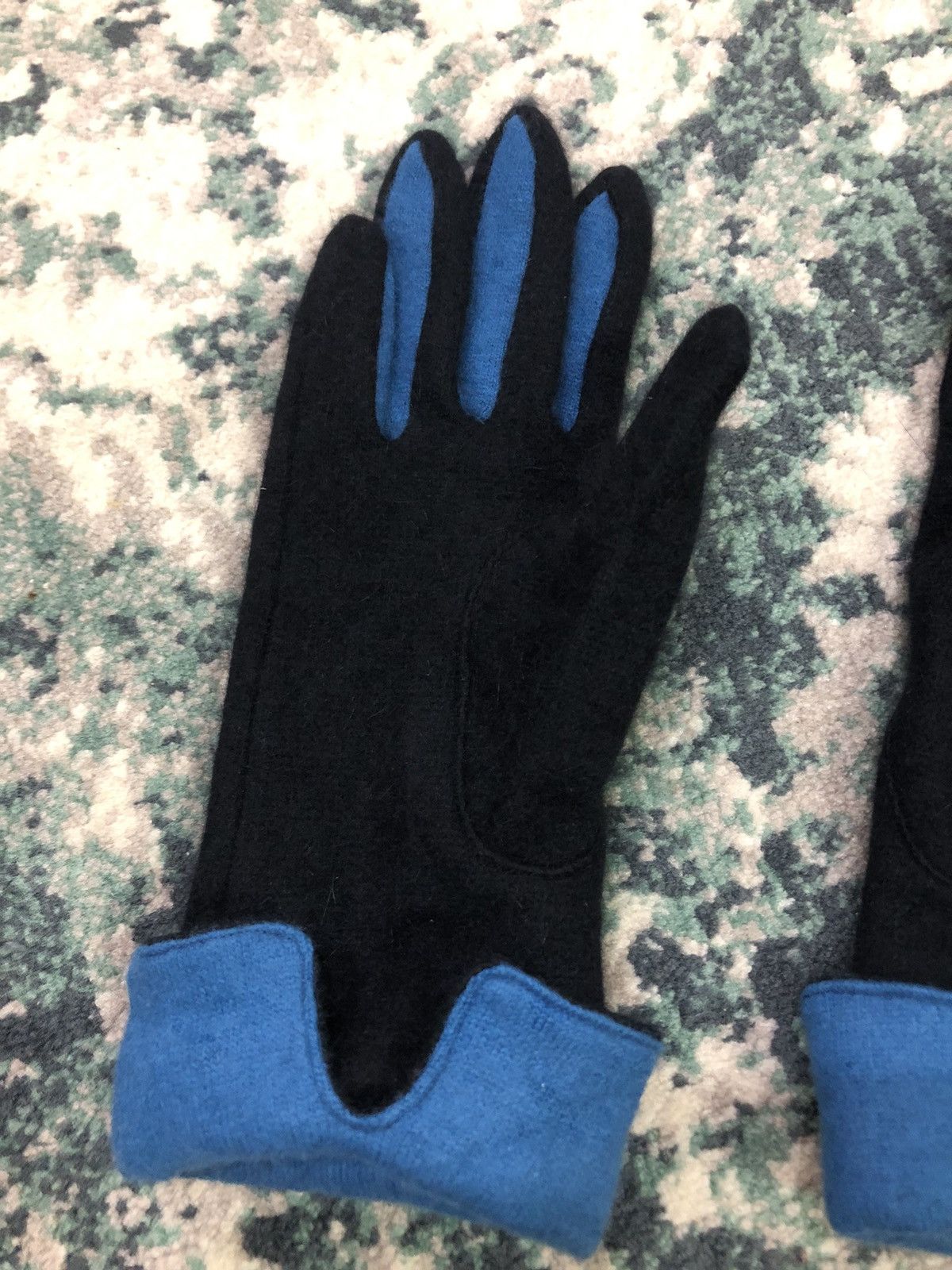 Givenchy Wool Gloves - 7