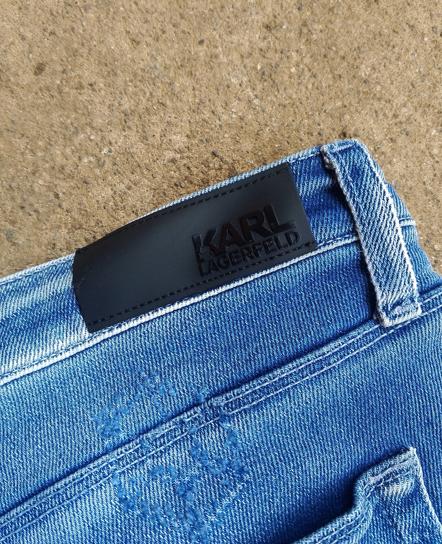 Karl Lagerfeld Paris distressed denim jeans - 12