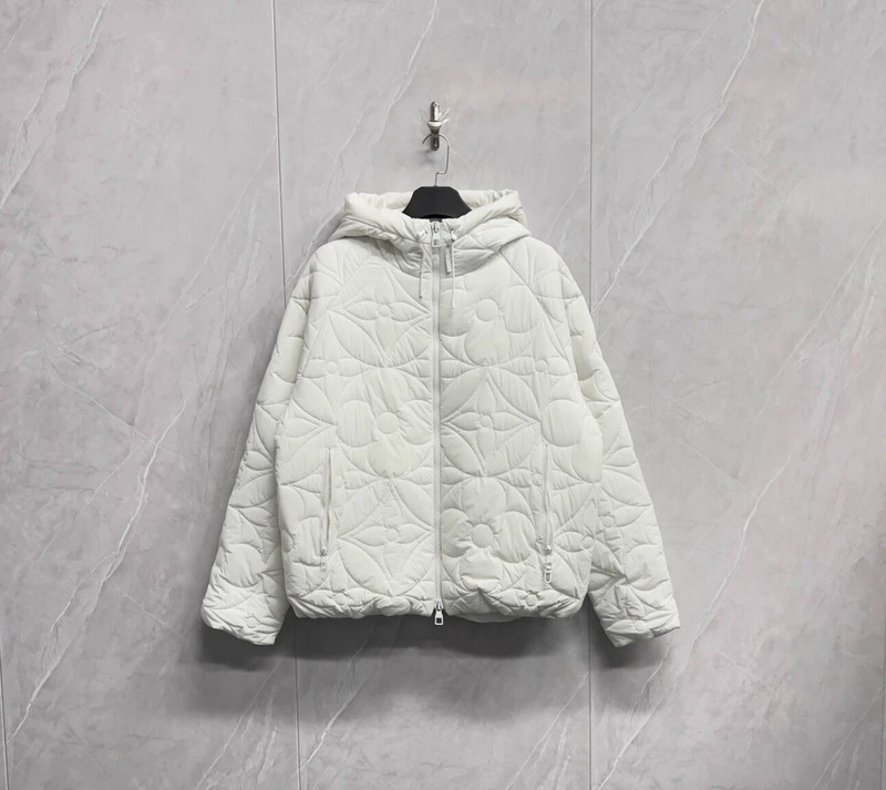 Louis Vuitton Lv logo down jacket - 1