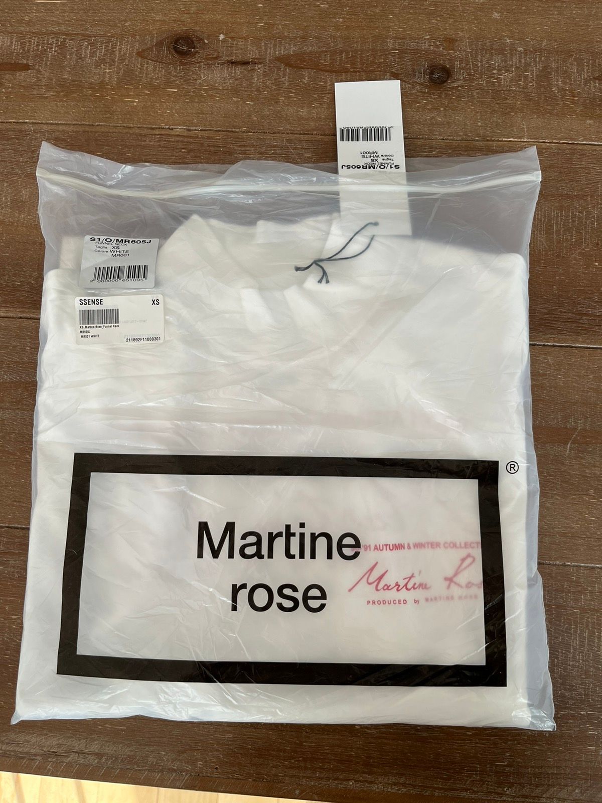 Martine Rose chest logo Tee - 7