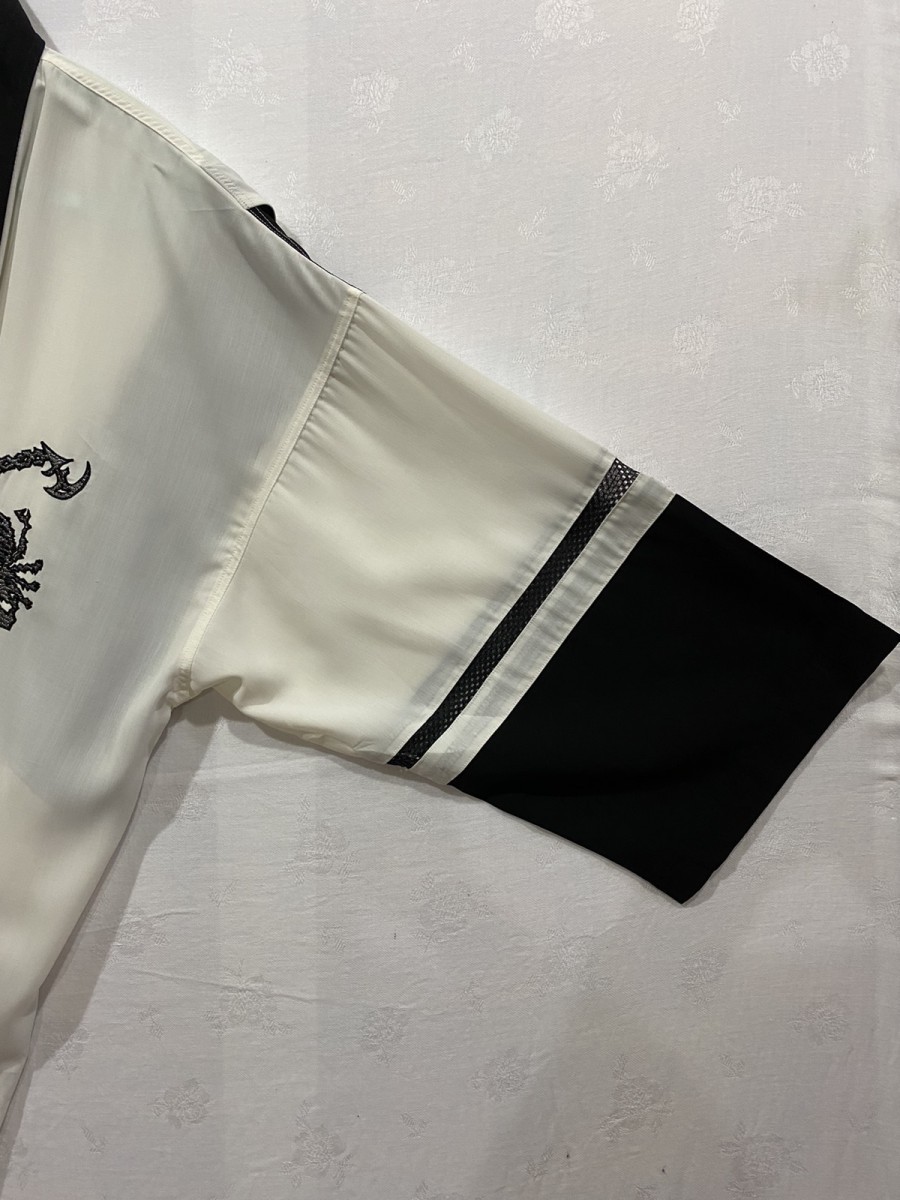 Japanese Brand - Modern Kimono Cardigan Embroidery Scorpion Logo - 3