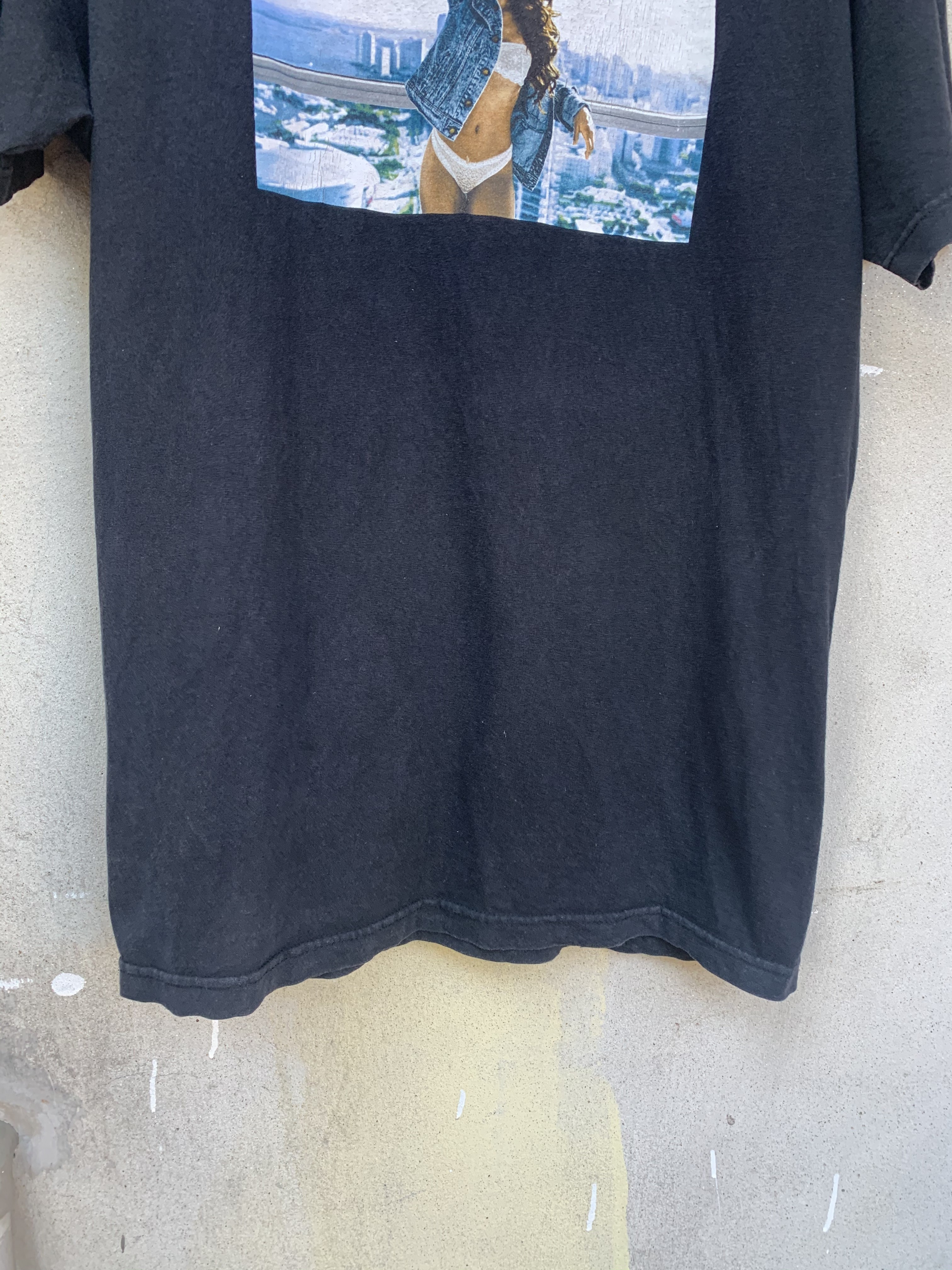 Art - V/sual Us Hot Girl Tee - 10