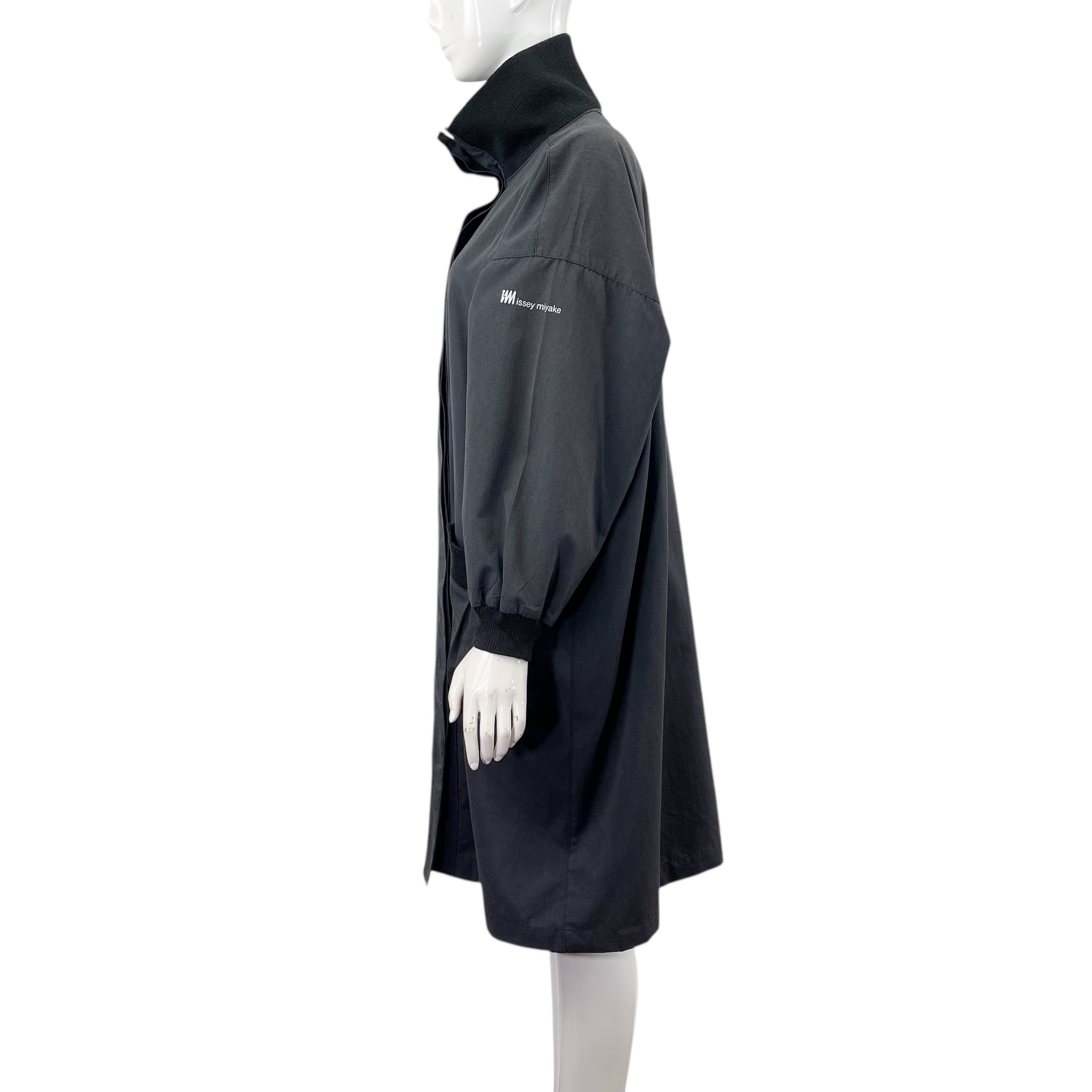Issey Miyake Black Trench Voat - 7