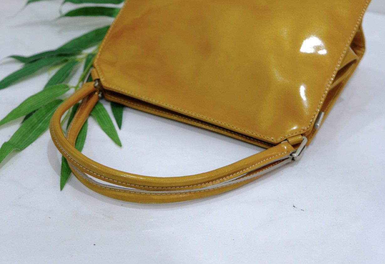 Authentic Prada handbag yellow pattern leather - 7