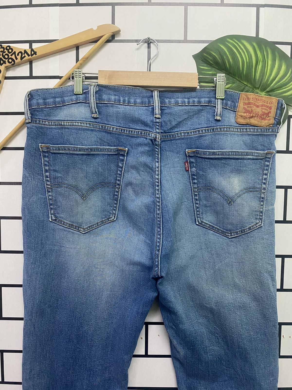 Vintage LEVIS 553 Blue Distressed Denim - L50 - 10