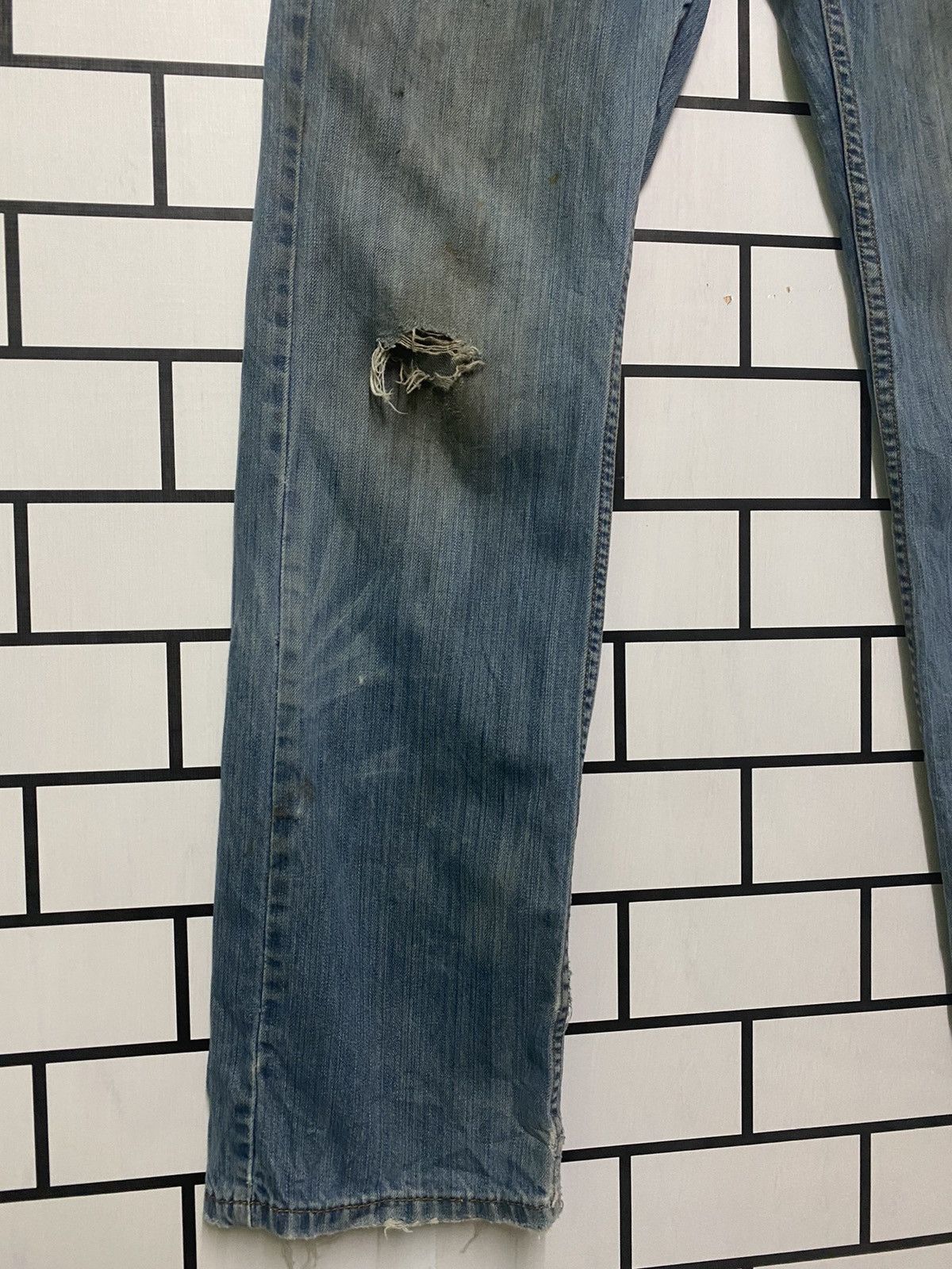 Vintage - Dirty Blue LEVIS Distressed Denim Jeans -L18 - 5