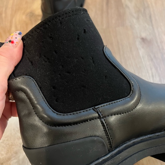 H&M Chunky Chelsea Boot - 14