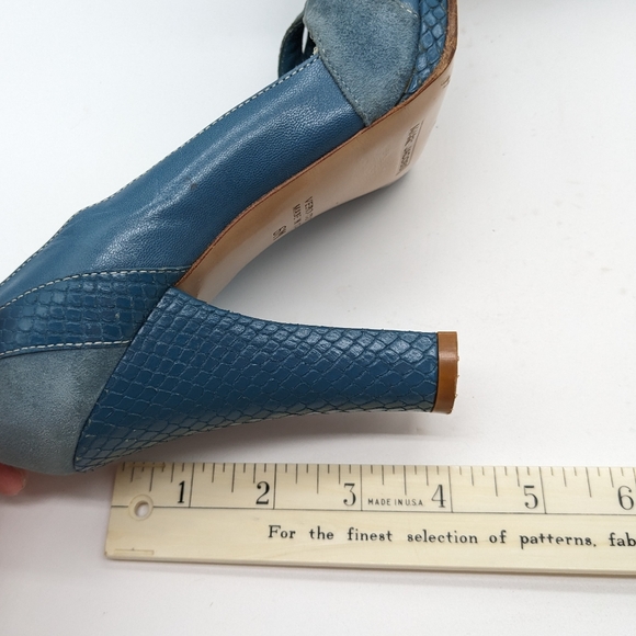 Marc Jacobs Italian-made Blue Suede Leather Cutouts Peep Toe Pumps Women's 6M - 9