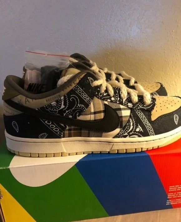 Nike dunk low Travis Scott - 2