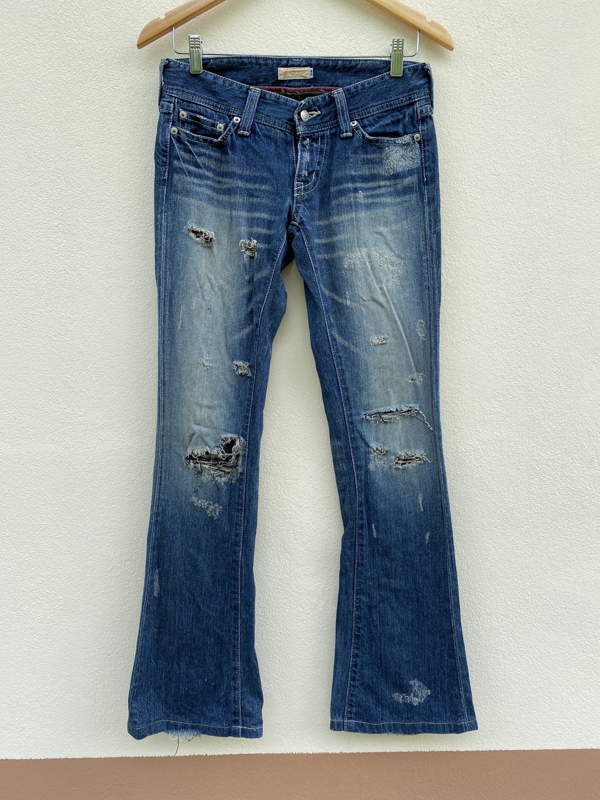 Vanquish - VANQUISH Distressed Painter Bootcuts Jeans - 1