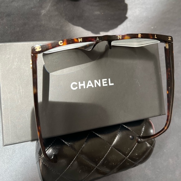 Chanel CH3392 Dark Tortoise Square Eyeglasses Glasses Frames Italy Gold Logo. - 13