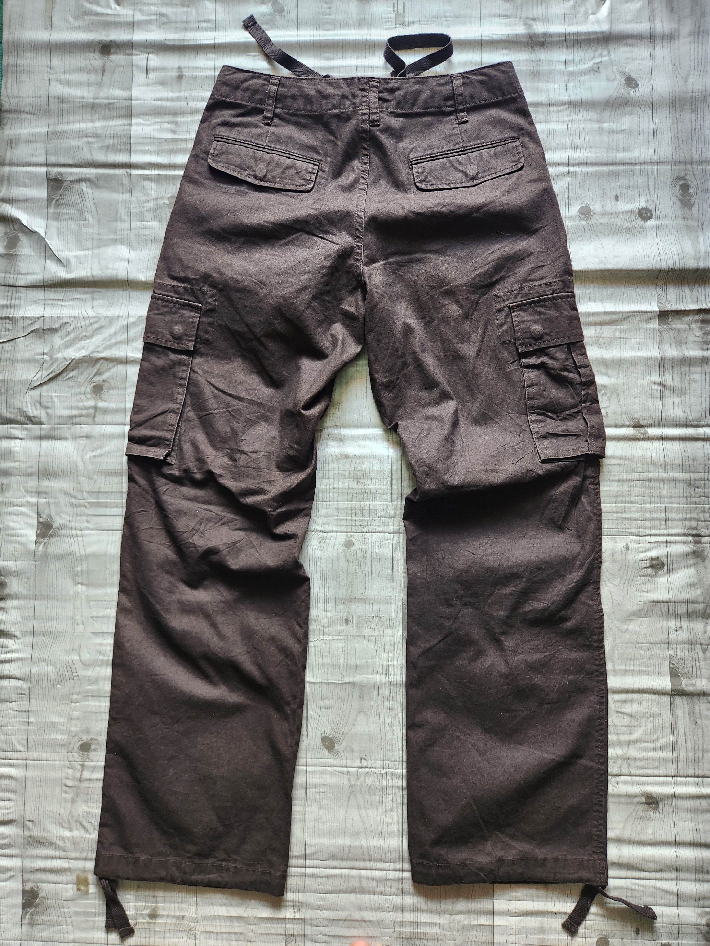 Uniqlo Tactical Pants Cargo Pockets - 2