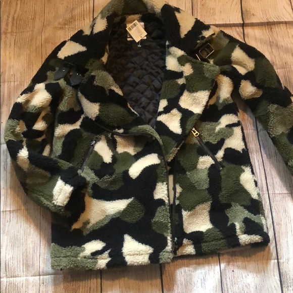 Urban Outfitters - UO Camo Sherpa Fleece Buckle Aviator Jacket - 12