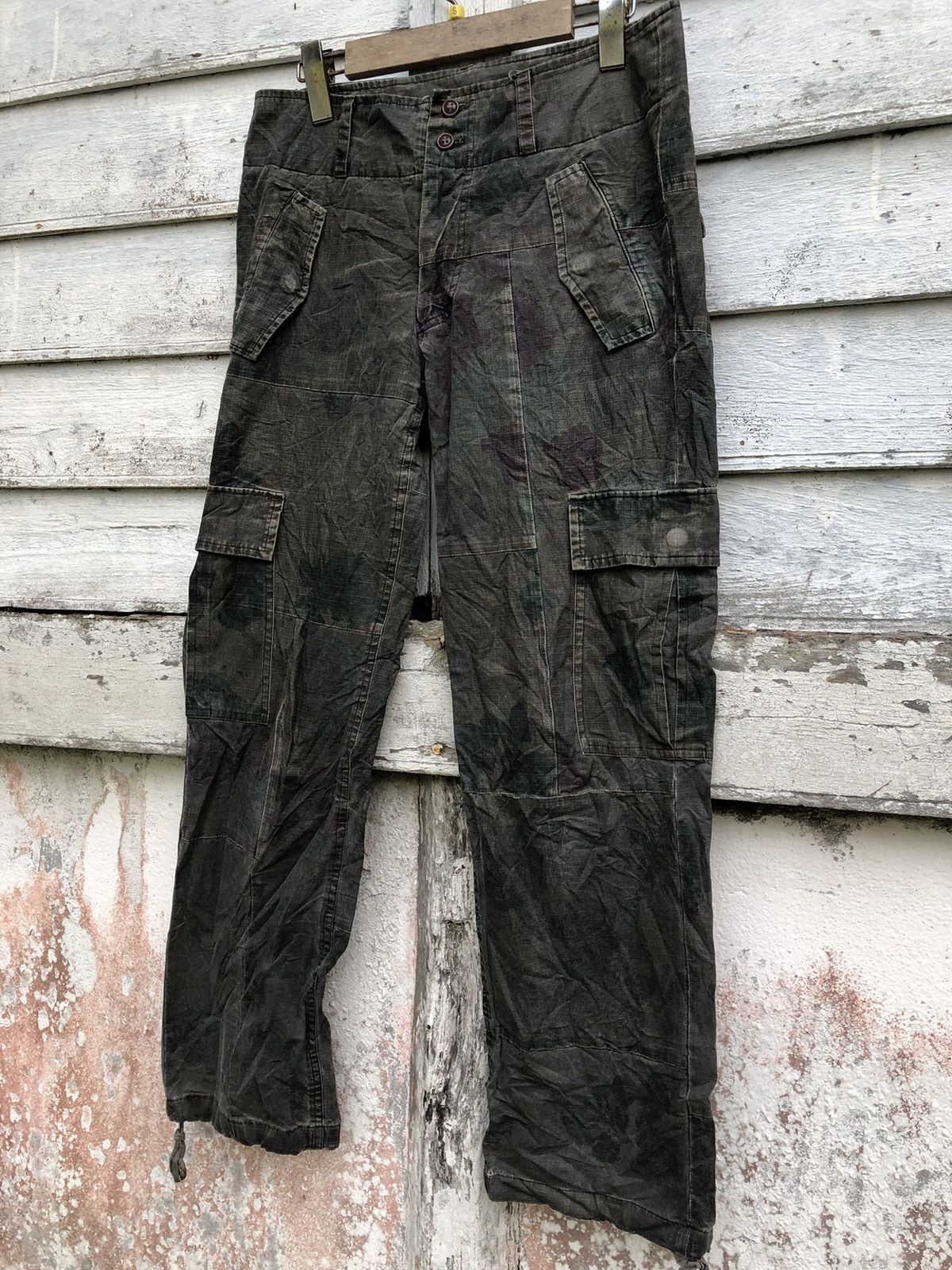 Issey Miyake - Sunoa Kuwahara Camo Cargo Buckle Back Pant - 5