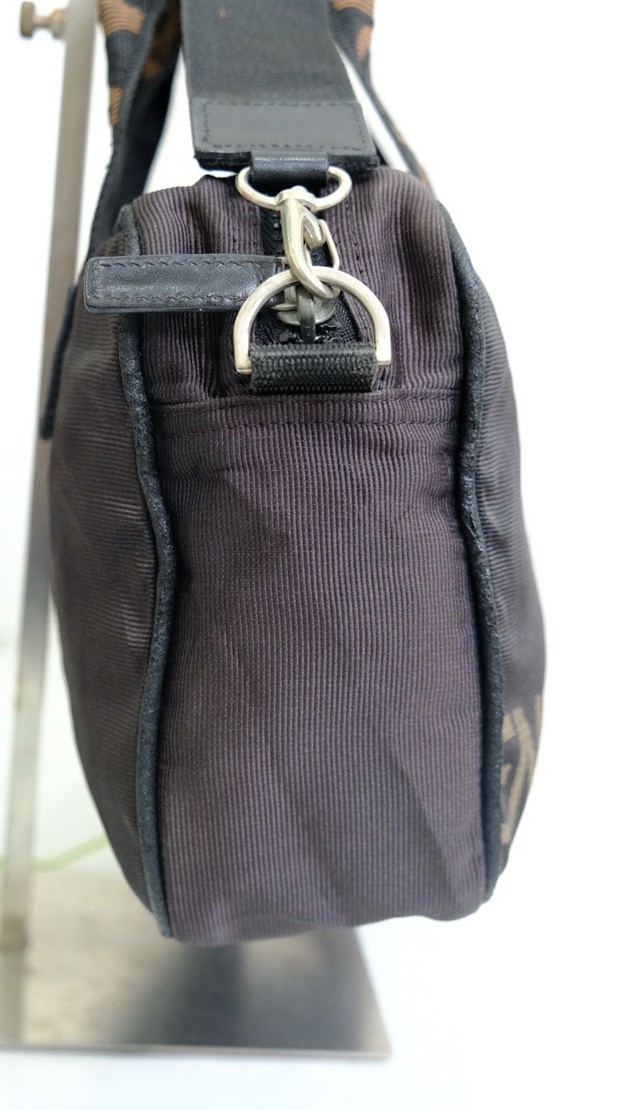 Authentic vintage Fendi shoulder bag - 4