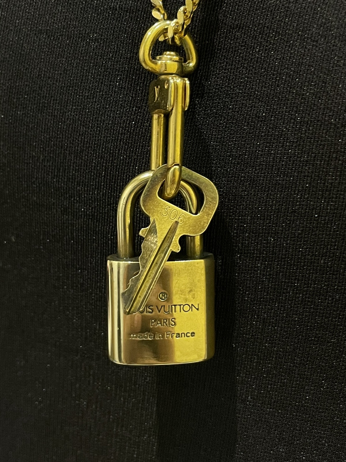 Louis Vuitton pad lock custom necklace/ chain gold - 5