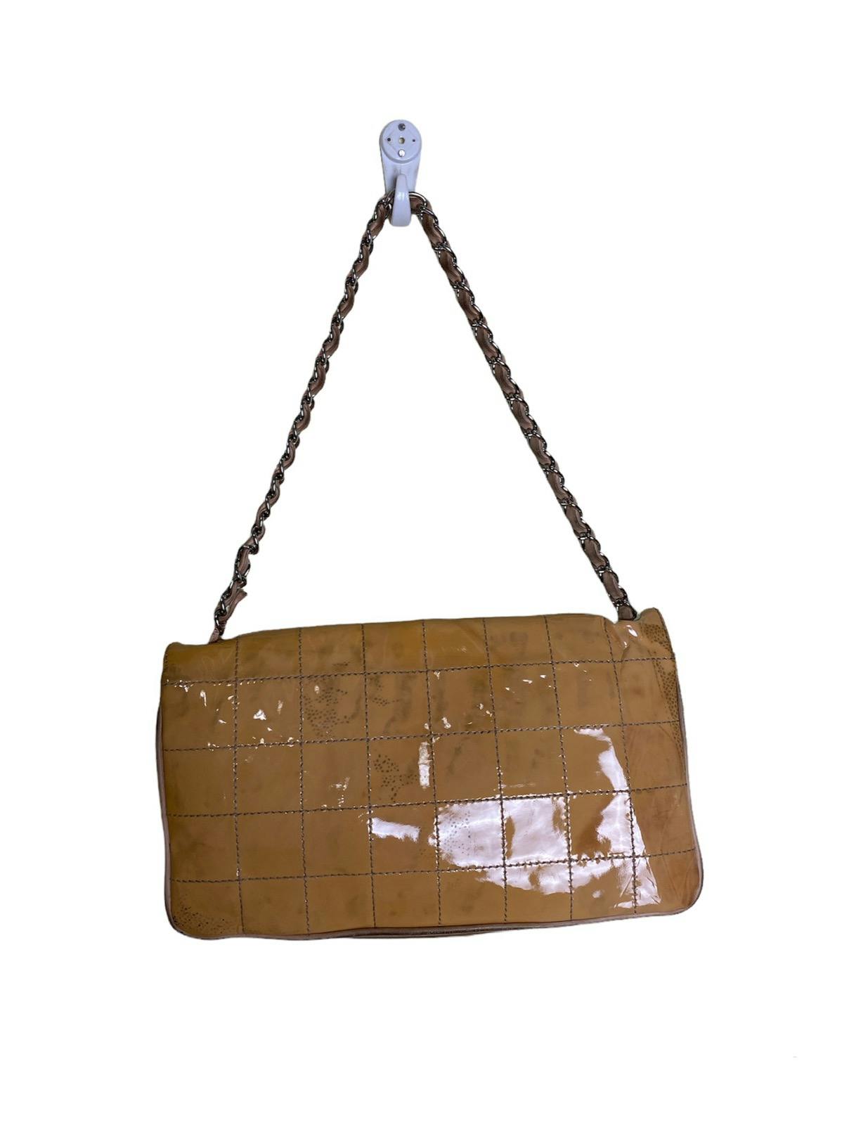 Vintage Authentic CHANEL CC Shoulder Bag - 5