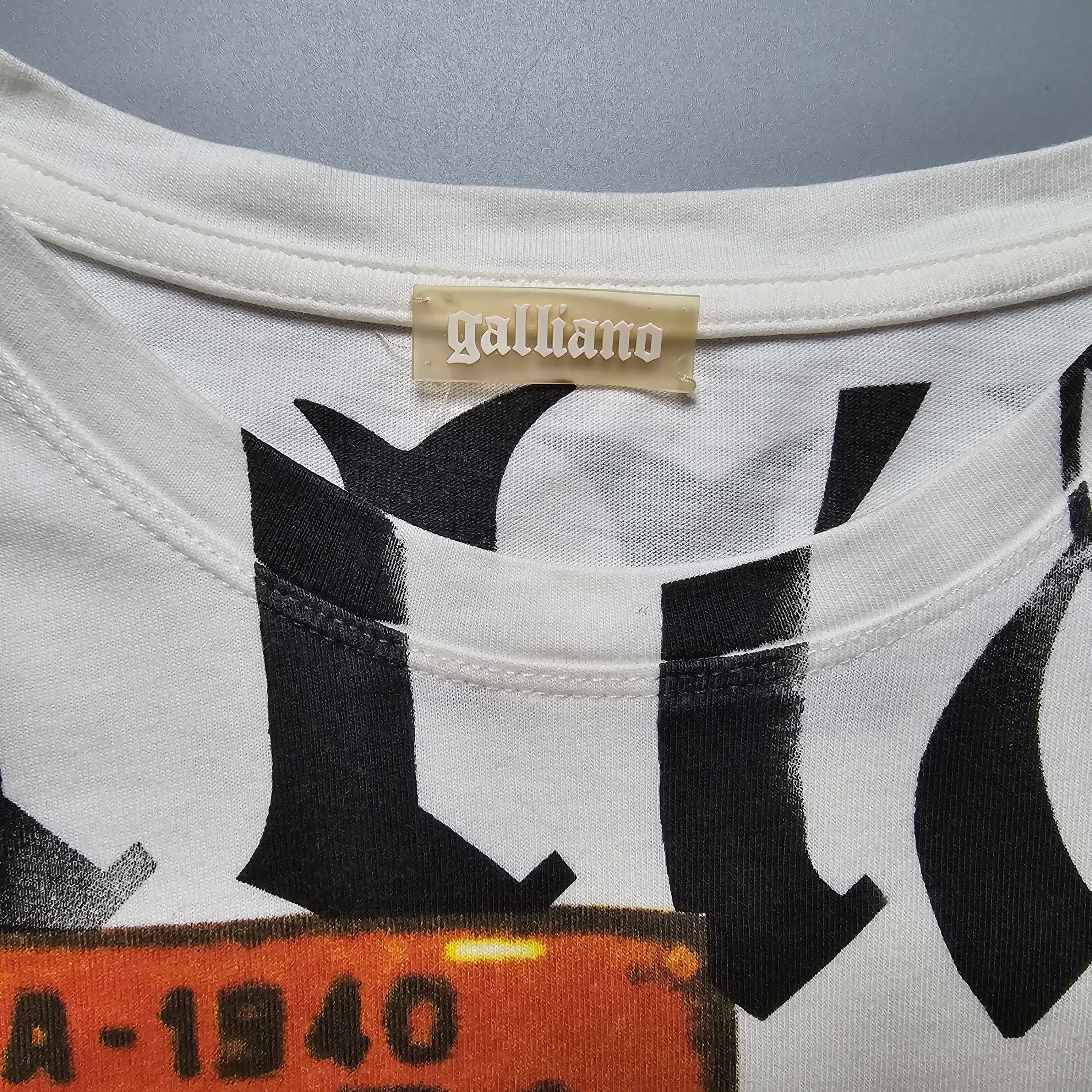 John Galliano - Archive Gazette Print T-Shirt - 9